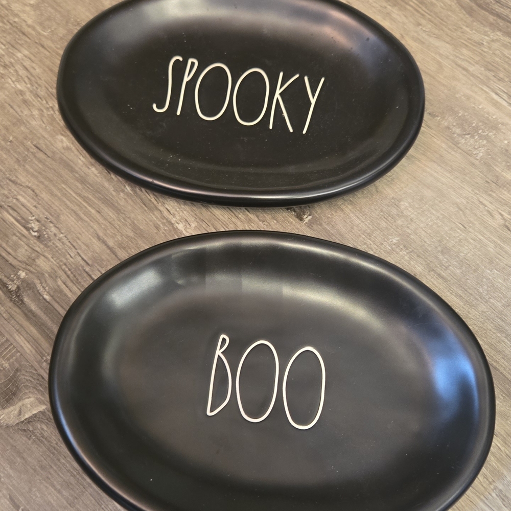 Rae Dunn Black Halloween Plates - Spooky & Boo